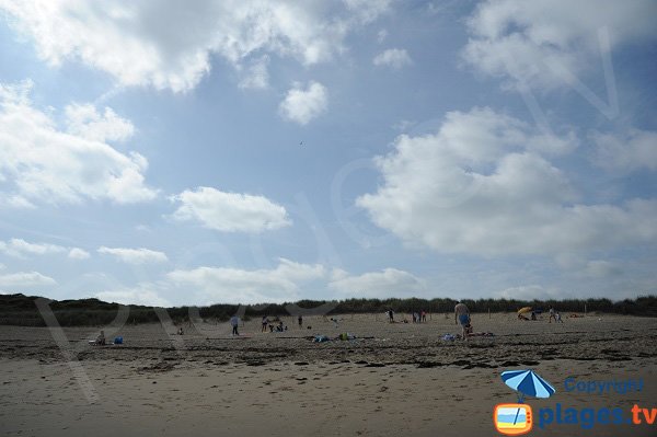 Large sand beach in St Briac sur Mer - Port Hue