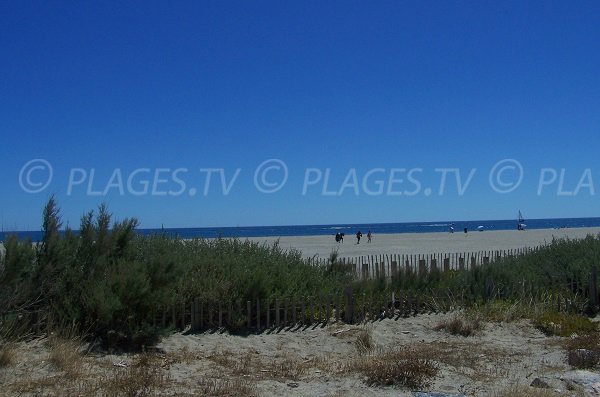 Port Leucate beach from pedestrian promenade