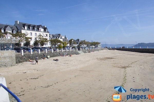 Photo de la plage du Port de Locquirec en Bretagne