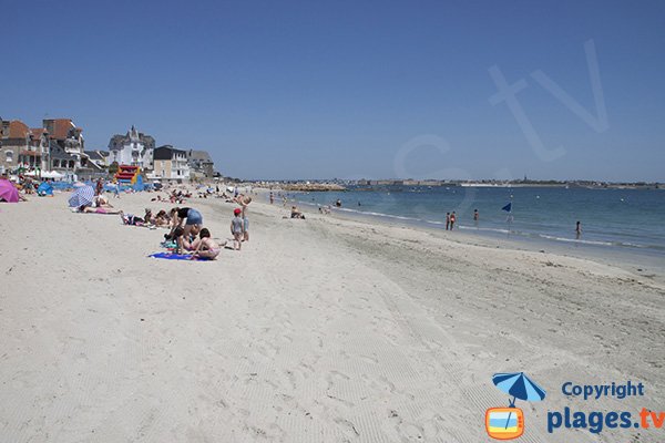 Port-Maria beach in Larmor in Brittany in France