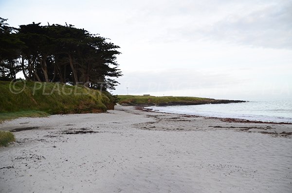 Plage de Port Maria de St Gildas avec vue sur la pointe de Men Maria