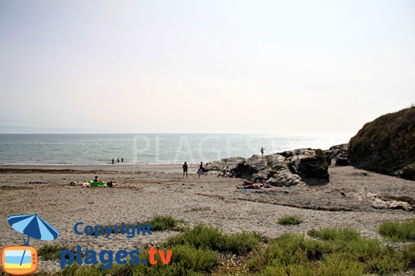 Rochers sur la plage de Port Maria à St Gildas de Rhuys