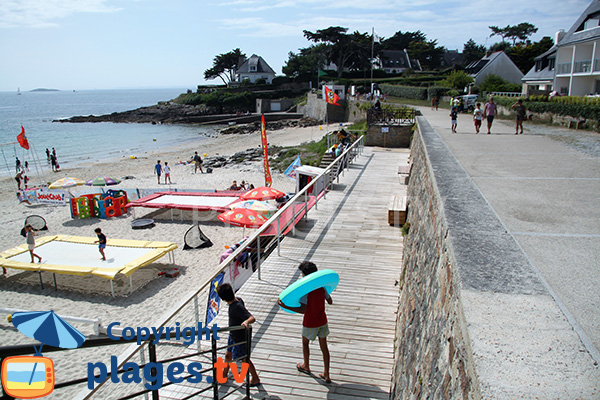 Club mickey sur la plage de Port Navalo