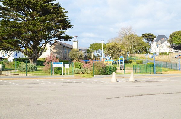 Park for children near Port Navalo beach in Arzon