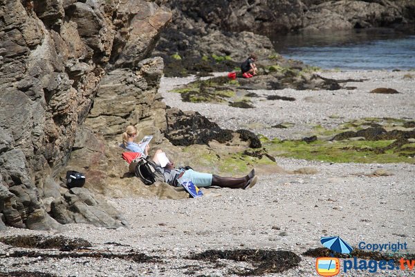 Rochers autour de la plage de Port Poyed - Sauzon