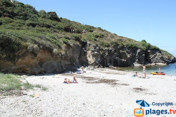 Plage de sable à Sauzon - Port-Puce