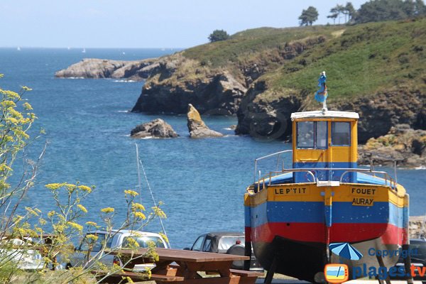 Coastline around Port Puce beach in Sauzon