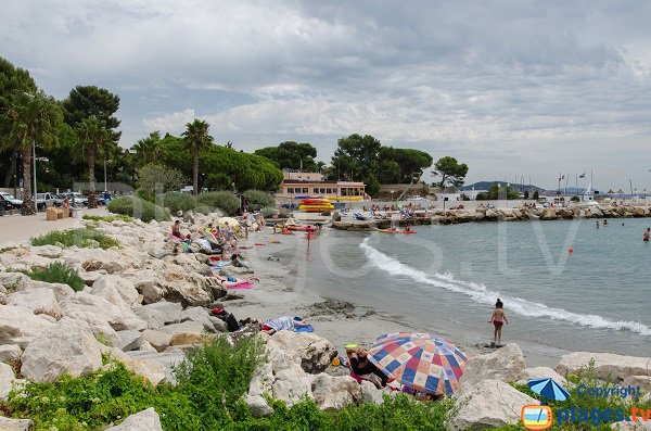 Beach in the Saint Jean harbor of La Ciotat