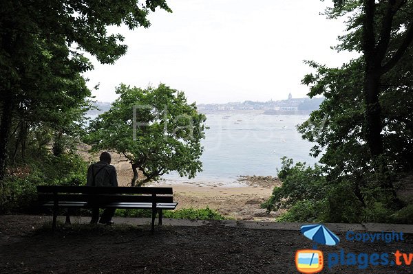 Port du Vicomte et sa plage à Dinard