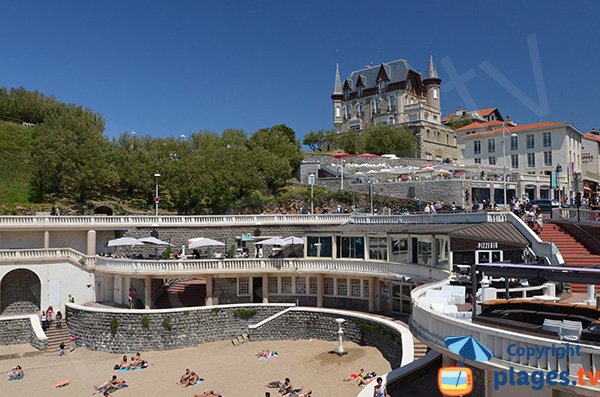 Restaurant on the Port Vieux beach - Biarritz