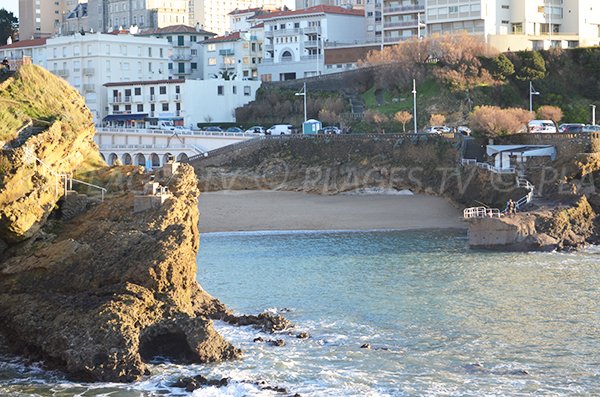 Vue de la plage de Port Vieux depuis le rocher de la Vierge