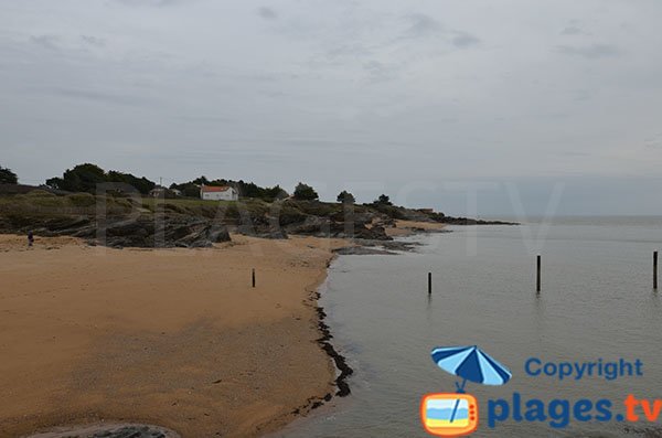 Criques à côté de la plage de Portmain à Pornic