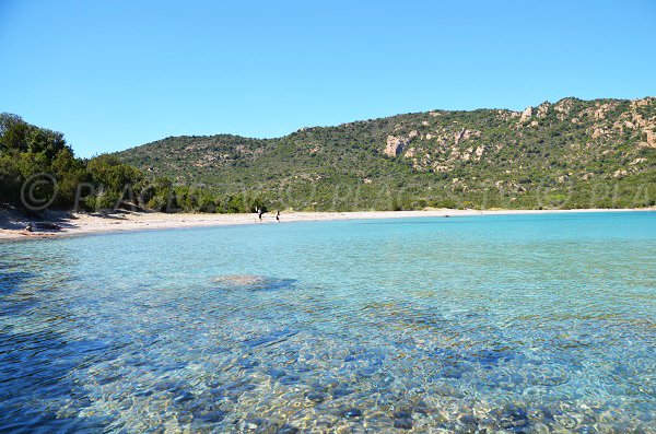 Vue générale de la plage de Porto Novo