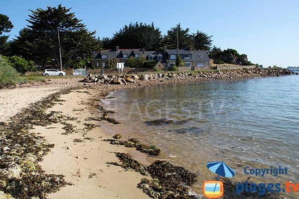 Plage de Buguéles à Penvénan