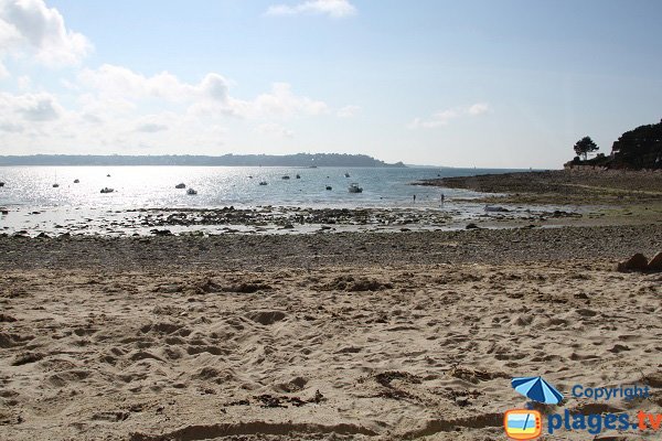 Vue sur la baie de Perros Guirec depuis Porz Garo