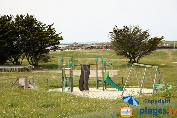 Aire de jeux à côté de la plage de Lampaul-Plouarzel