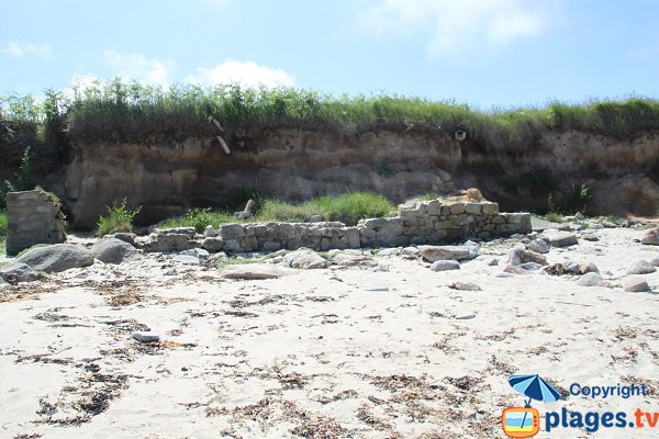 Falaises autour de la plage de Porz Vihan - Ile de Batz