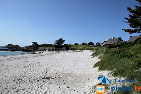 Abord de la plage de Porz ar Vilin Vraz à Ploudalmézeau - Bretagne