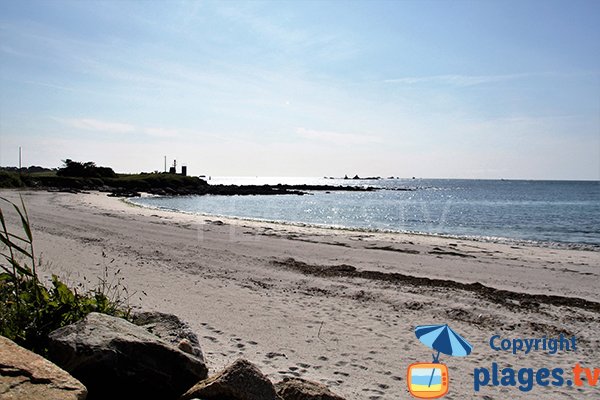 Plage tranquille à Ploudalmézeau - Porz ar Vilin Vraz