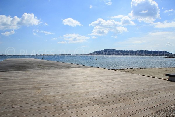 Plage sur le bassin de Thau à Balaruc les Bains