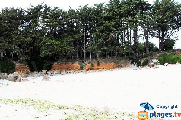 Erosion along the Tresseny estuary - Kerlouan