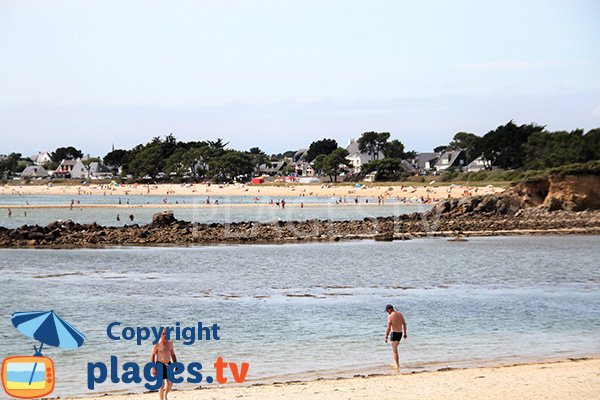 Vue sur la plage de Carnac depuis la plage de Poulbert