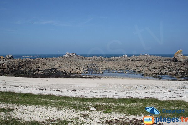 Rochers autour de la plage de Poulennou - Cléder