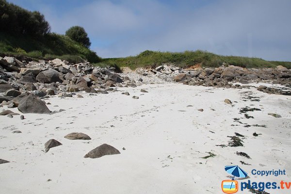 Rochers sur la plage de Poull Zarab - Ile Batz