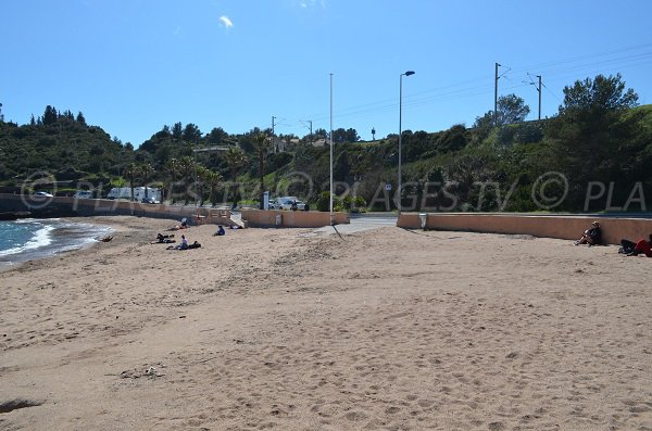 L'accesso alla spiaggia del Pourrousset di Agay