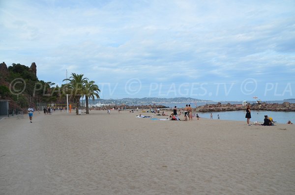 Plage de la Rague de Mandelieu