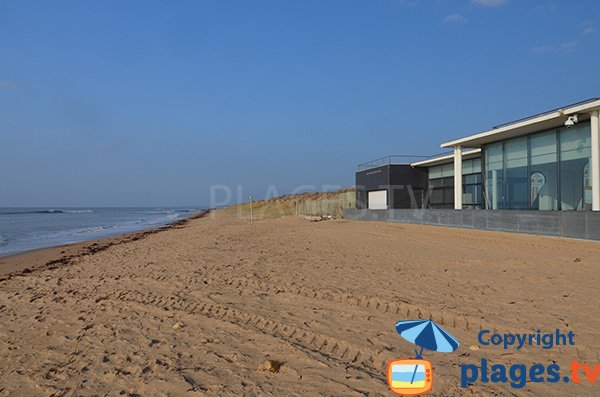 Plage des Régates à Notre Dame de Monts au niveau du centre nautique