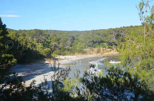 Secret beach in Bormes les Mimosas - Reine Jeanne