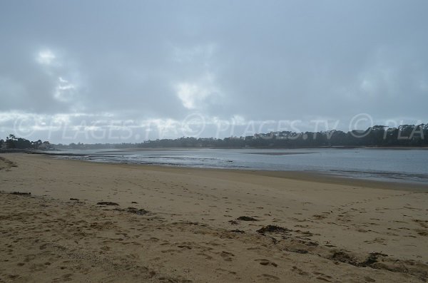 Plage du Rey à marée haute