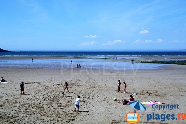 Spiaggia Le Ris a bassa marea - Douarnenez