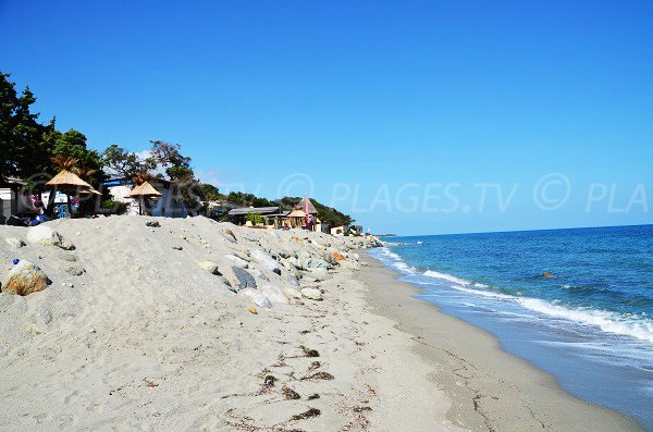 Photo de la plage de Riva Bella en Corse