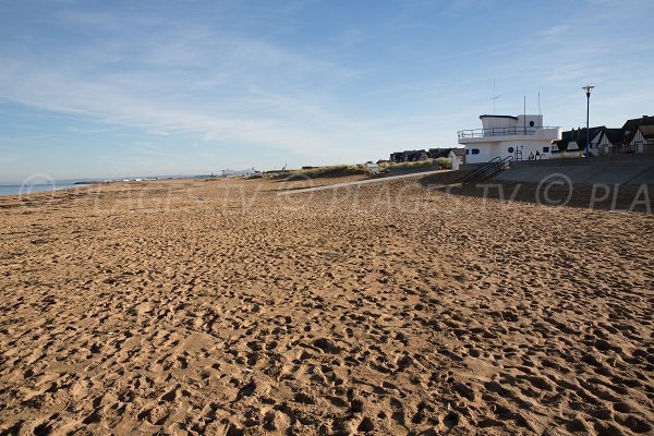 Photo de la plage de Riva Bella à proximité du centre de thalasso