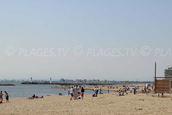 Rive Gauche beach in Grau du Roi and viw on La Grande Motte