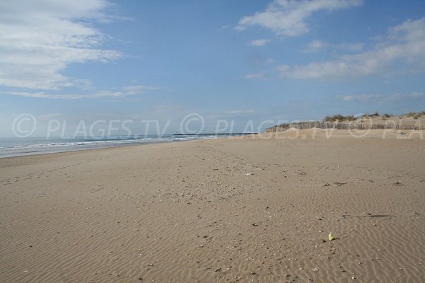 Plage de Robinson à Marseillan