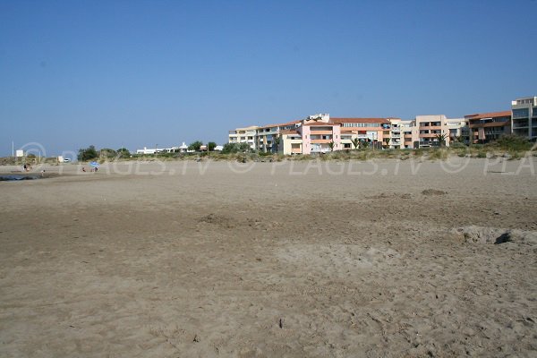 Immeuble autour de la plage de Rochelongue au Cap d'Agde