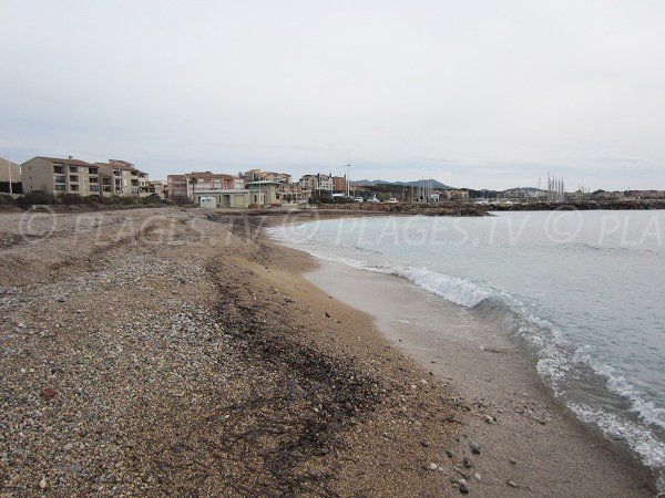  Spiaggia di sabbia monitorato a Six Fours