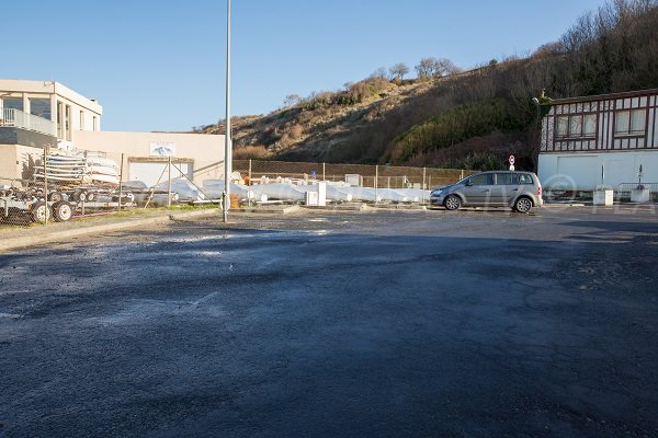 Parking de la plage des Roches Noires de Trouville