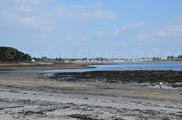 Rolay beach at low tide - Brittany