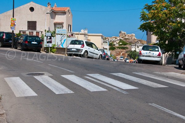 Comment se rendre à la plage du Roncu de Calvi