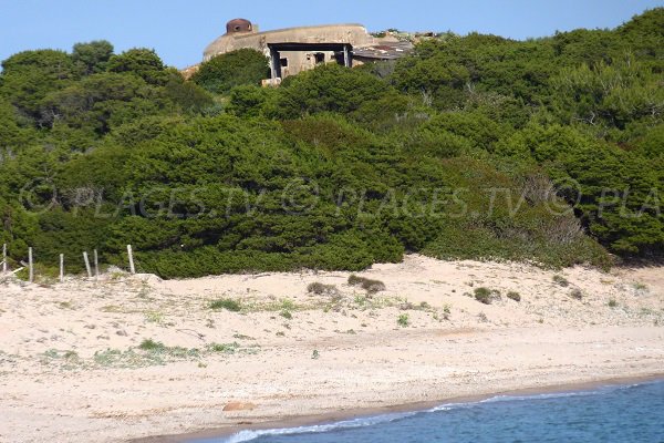 Blockhaus near Rondinara beach