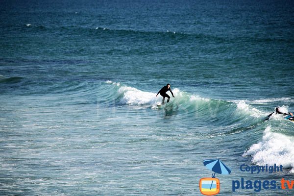 Surf sur la plage de Plovan