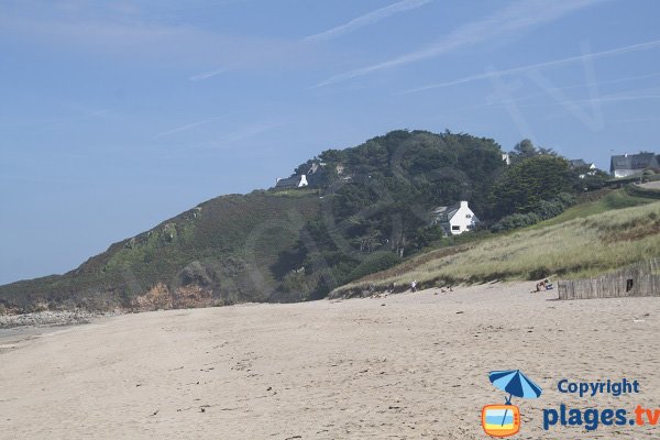 Extrémité de la plage des Sables Blancs