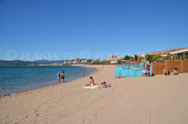 Privatstrand - Les Sablettes - Fréjus