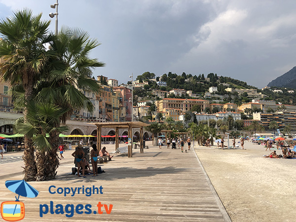 Photo de la promenade de la plage des Sablettes de Menton