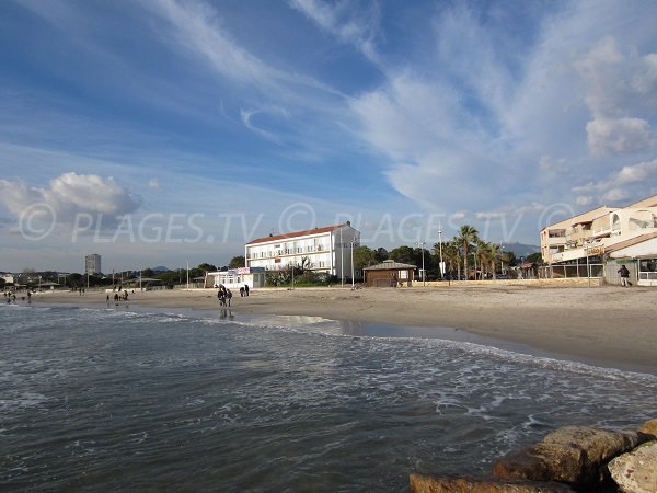 Plage des Sablettes et de Mar Vivo à La Seyne