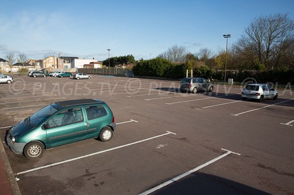 Parking pour la plage de St Aubin